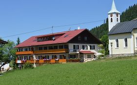 Bed & Breakfast Jungholz - Pension Katharina